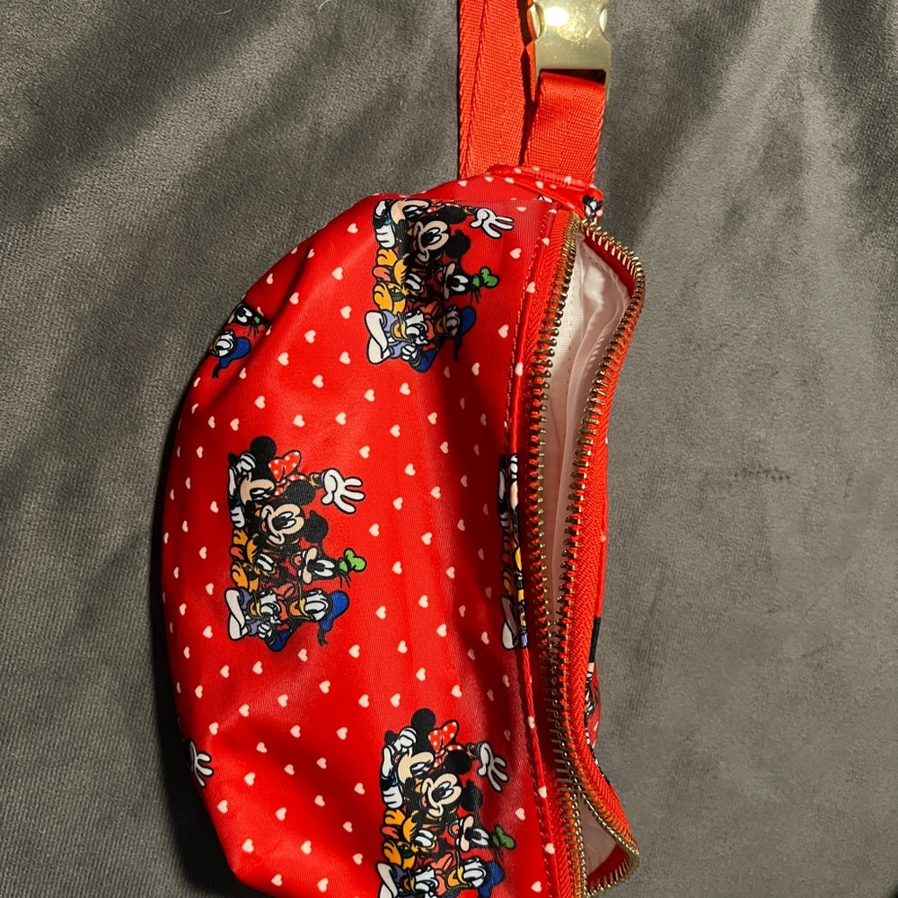 Stoney Clover Lane x Disney Friends Forever Fanny pack - Picture 6 of 11